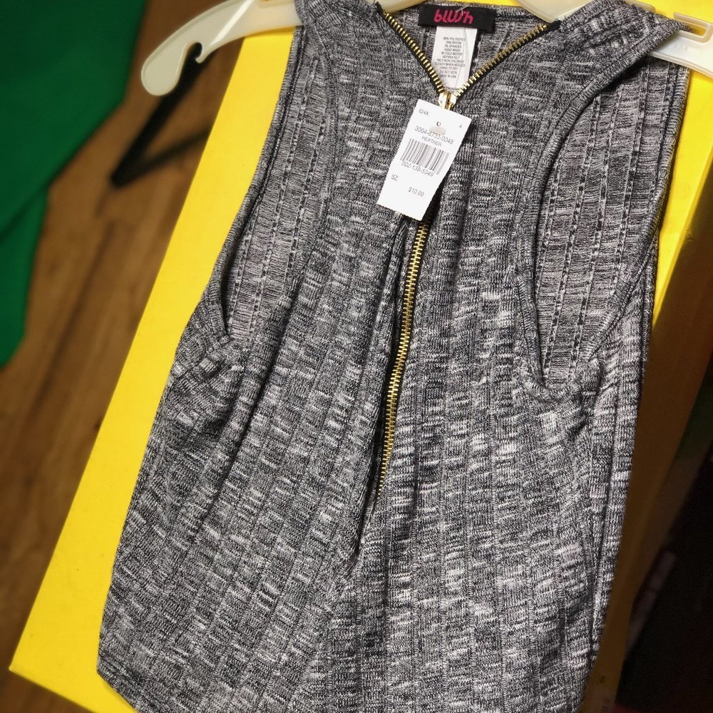 Crop Top - Picture 2 of 2